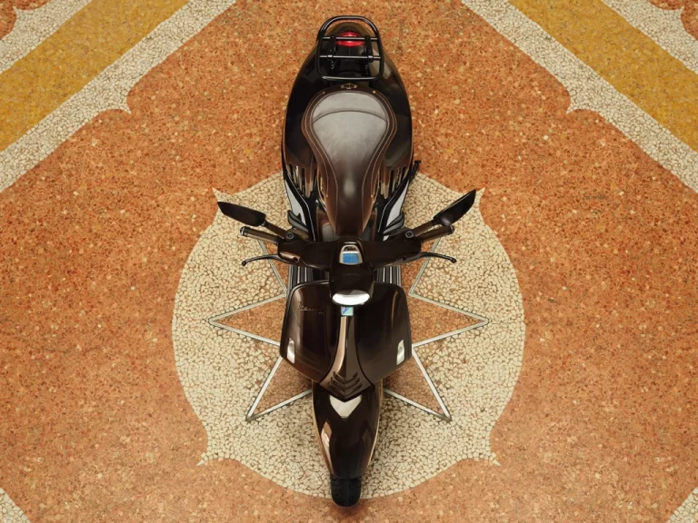 Vespa Horse